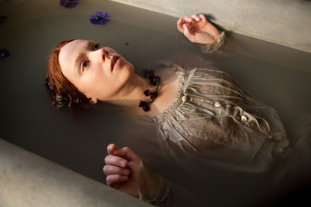 Amy Manson as Elizabeth Siddal, model for John Everett Millais’ Ophelia (1851–1852).
