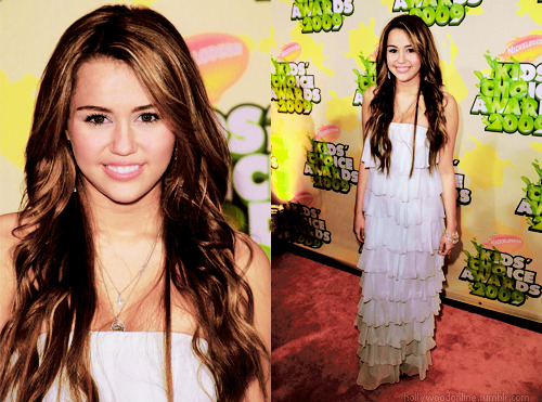 hollywoodonline: Miley Cyrus at the 22nd Annual Kids’ Choice Awards