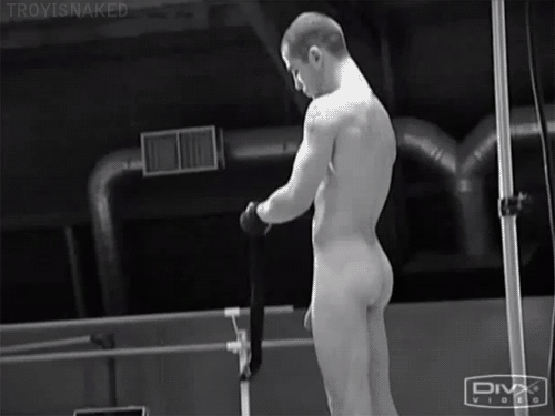 thy-kingdom-cum:   follow http://incohatus.tumblr.com! Men…cocks…and everything