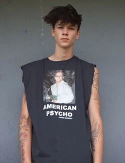 cerulean-lagoon:  painfully-indie:  ashley stymest. my body is your vessel.  omg, his shirt.  