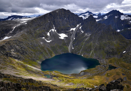 by ystenes on Flickr. Storevatnet lake near Sykkylven in Møre og Romsdal county, Norway.