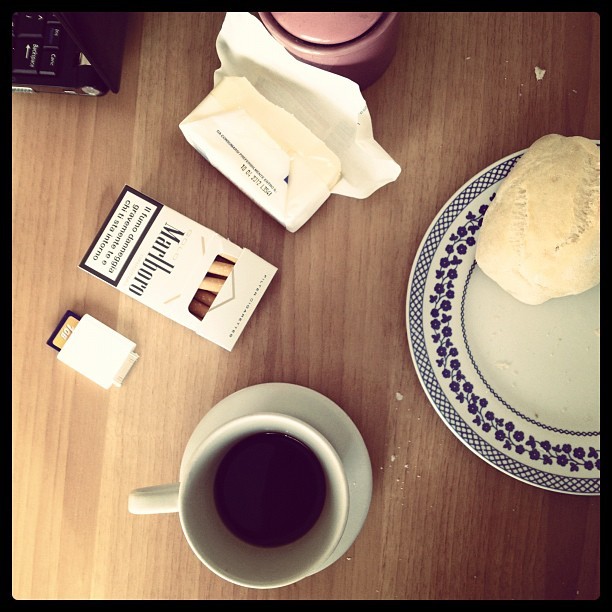 Coffee#cigarettes#instagram #ipad#iphone#pol #burlesque #butter#strawberry#trendy#gennaio#2012