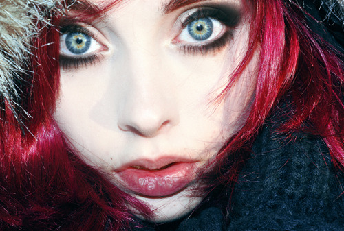 multicolors:  not really a good picture of me, but my eyes look quite cool in direct