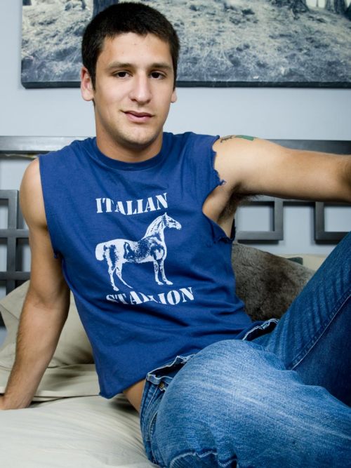 I fell in love twice in one day…love this guy’s pits!