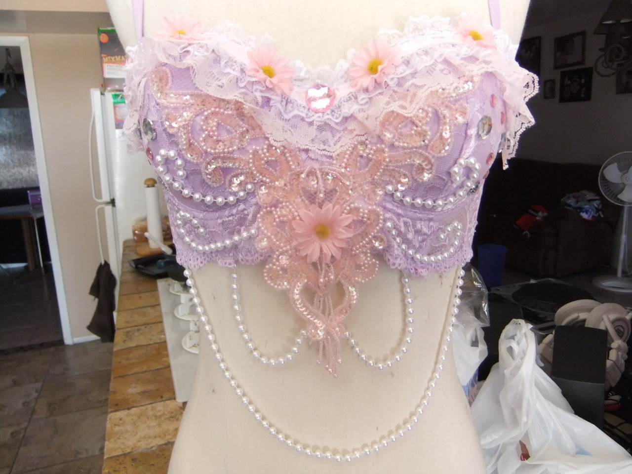framptastic:  For sale $45 size 34B. http://www.etsy.com/listing/89976804/34b-daisy-bra