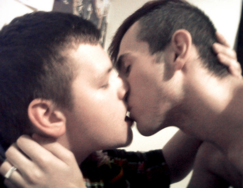 fuckyeahgaycouples:Me and my boyfriend David! ♥ 26-08-11Me (left) htttp://itscllmpyn.tumblr.com