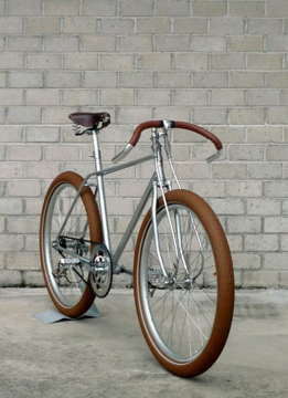 lordzardon: biscotti messenger bike.