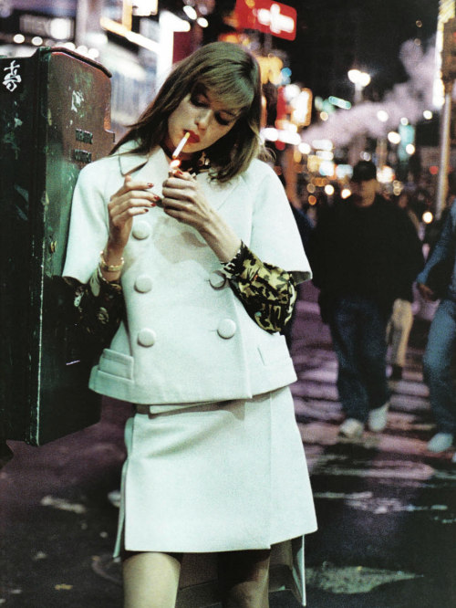 “Perdue dans Manhattan” :// Model: Elise Crombez  Photographer: Mikael Jansson Magazine: Vogue Paris September 2003
