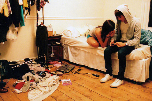 youremyfirework:   A pessoa pode ser chata, irritante, idiota. Mas se ela for embora, você vai sentir falta.