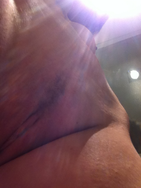 clubkayden:  It’s not porn if you mess with the lighting and change the angle.