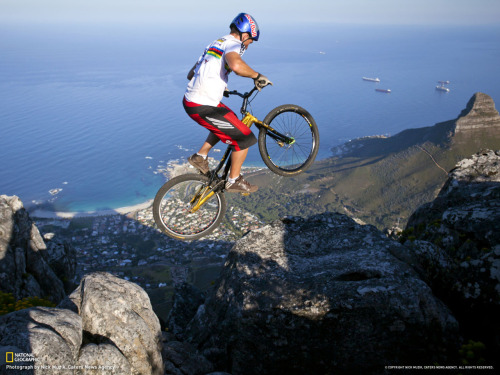 mysterion-area: Kenny Belaey, biking South Africa’s Table Mountain. Photograph by Nick Muzik, Caters