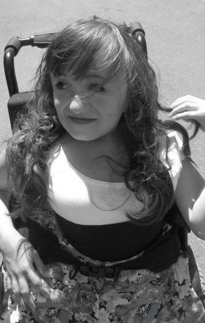 disabledpeoplearesexy:  Seriously beautiful.  going through and reblogging some of my favourite old 