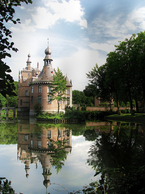  by Johnny Cooman on Flickr.Ooidonk Castle is a castle in the city of Deinze, East Flanders, Belgium