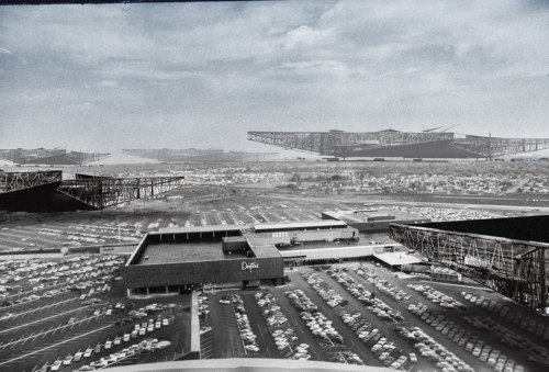 effettobeaubourg: Battle of the Megastructures_1956_Southdale Shopping mall | New babylon  WAI 