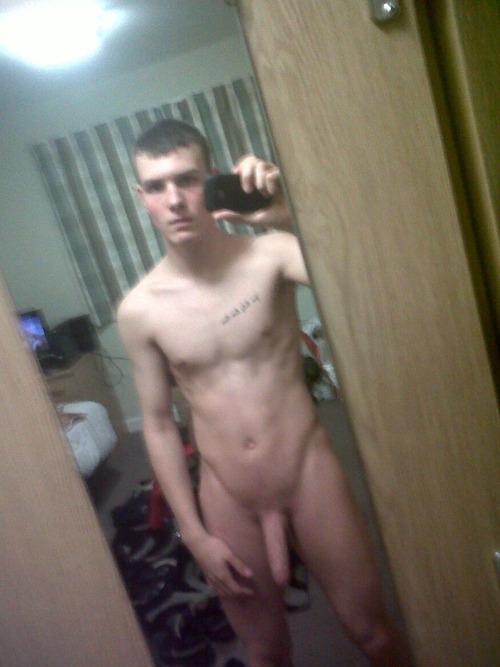 militarymencollection:  via http://militaresviros.tumblr.com/ 