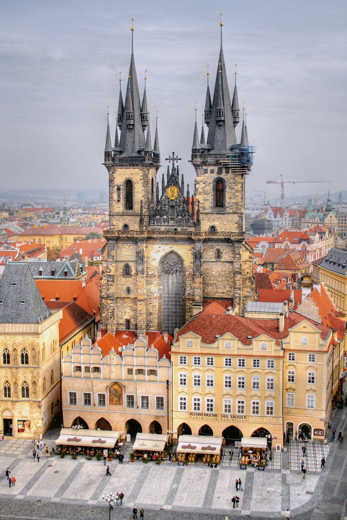 sav3mys0ul:  Church of our Lady before Týn (by Santi RF) 