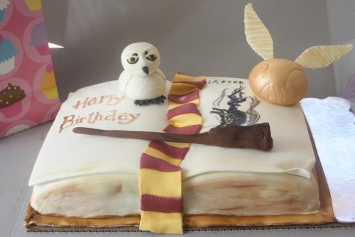 wickedclothes:Harry Potter Cakes