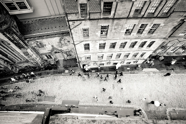 black-and-white:  (via Mono on the Behance Network) 