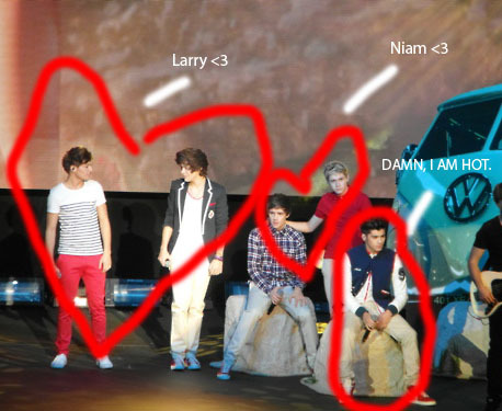 f0reverwiththem:  imfuckingmrsfuscomalik:  niamstolemyheart:  lmaaao.  ZAAAAYN !!   AJAJAAJAJAJAJAA1 