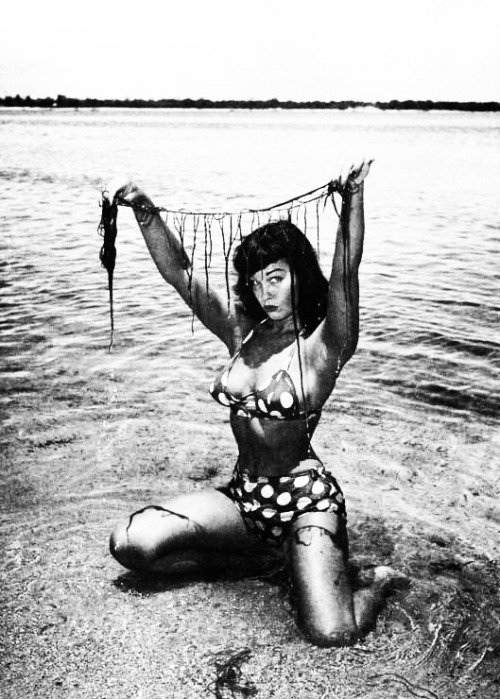 Beachcomber Bettie