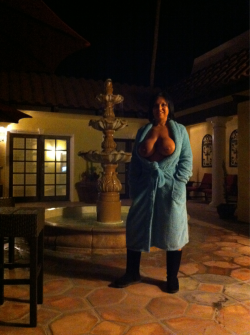 hotwifekristine:  At LaFontaine in Palm Springs