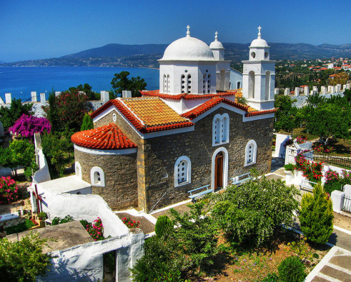 by farbgeil on Flickr.The town of Koroni sits on the southwest peninsula of the Peloponnese on the G