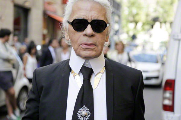 be-an:  if you’re a fashion blog without Karl on your blog, you aren’t a fashion