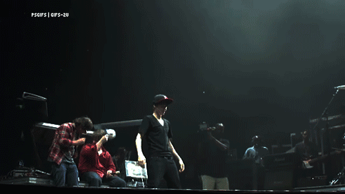 4ever-my-kidrauhl:  believe-justin:   tinha q ser ele kkkkkkkkkk  ♡  KKKKKKKKKKKKK