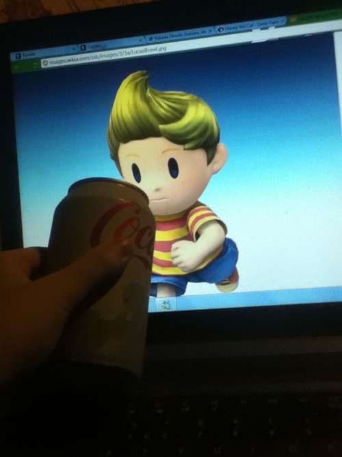 maskedman:  drink  Your waifu is so hot