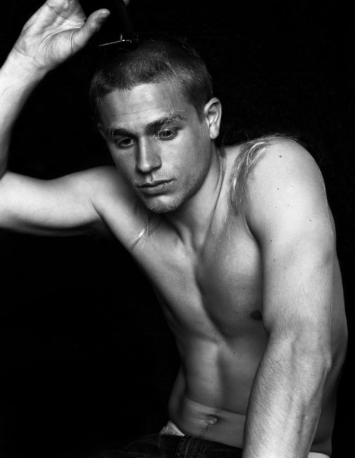 male-shaving-art:  Charlie Hunnam  Sexy man giving himself a buzzcut. I&rsquo;m drooling