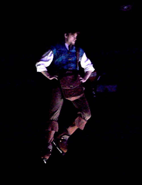 disneyforeverlives: Flynn Rider steals the crown! Disney on Ice: Dare to Dream. December 27th 2