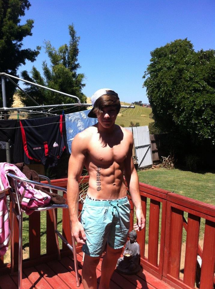 racock:  Soooooo hot 
