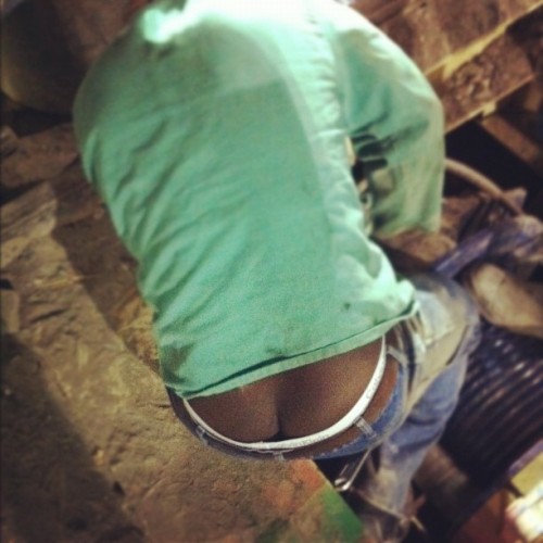 jazzyandnicky:  CRACK KILLS. #buttcrack #crack #kills #work #asscrack (Taken with instagram)  My Fuc