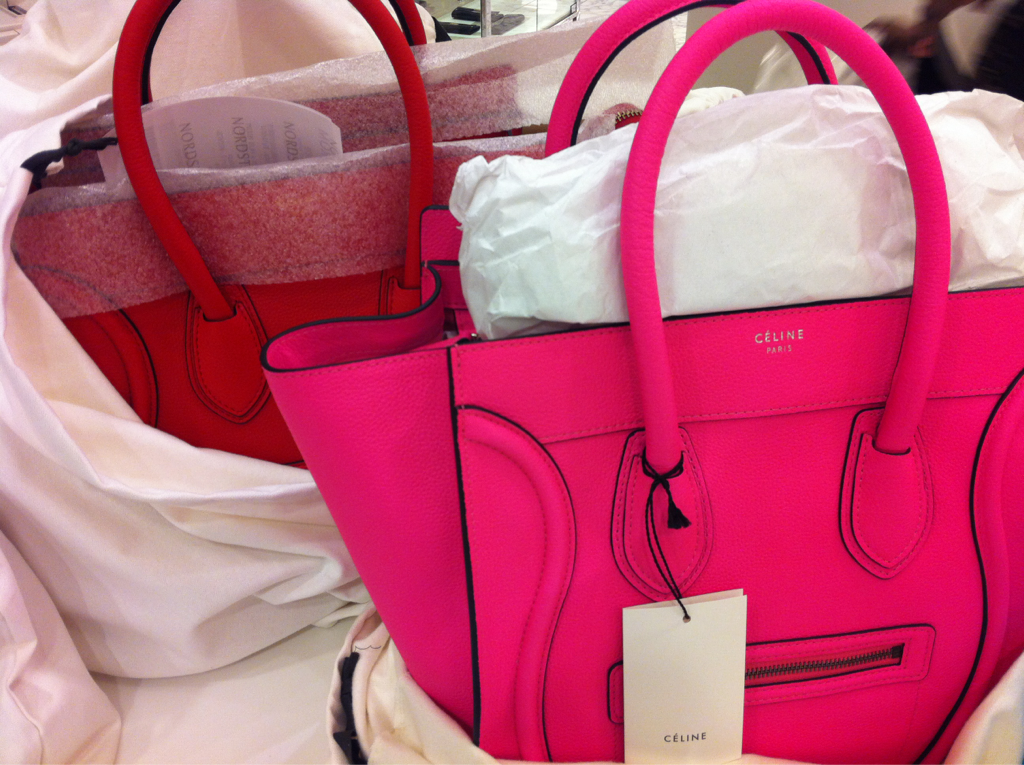 forever-and-alwayss:  dream bag, in PINK ♥
