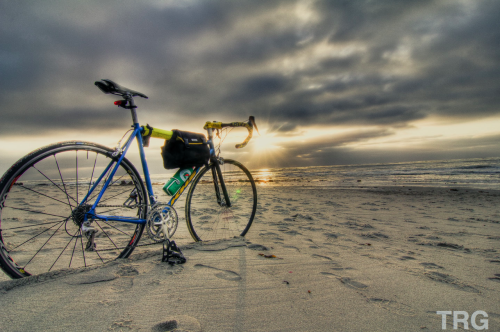 thatrudyguy: Who’s down to take a bike ride to the beach? (View in High-res)