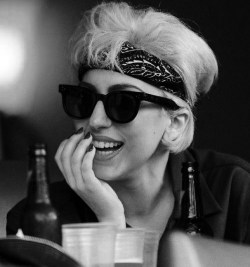 LADY GAGA