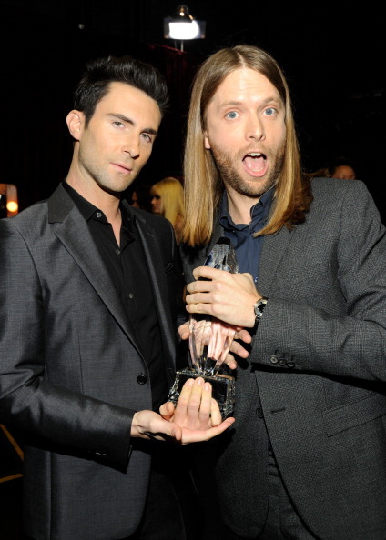 dancando-no-luar:  In the audience and backstage after their win, Adam & James 