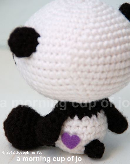 amorningcupofjo:  My first amigurumi design of 2012!  Baby pandas! Check out A