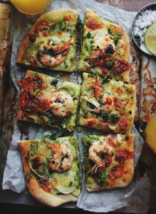  @AdorableBipolar algo asi? Shrimp Scampi Pizza 