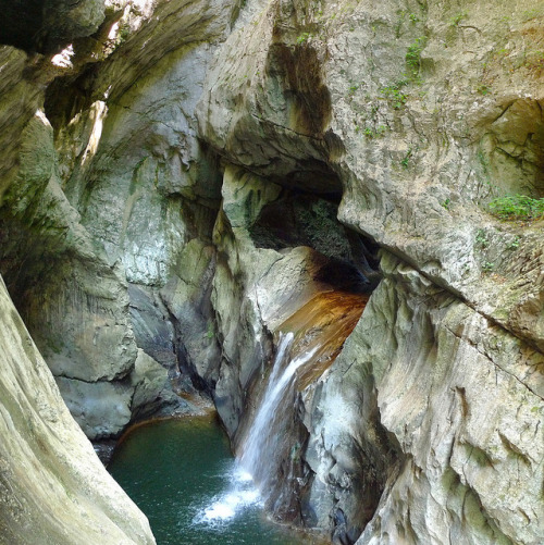 by B℮n on Flickr.River Reka flows down into the sinkhole near Skocjan Caves, Slovenia.