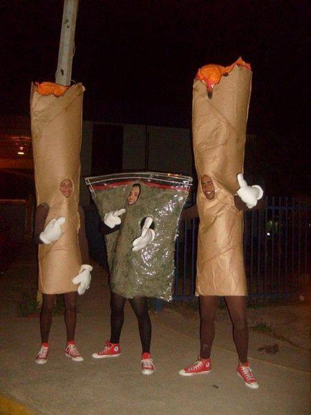 dead420girl:  canadianbongtoker:  great costume ideas.  Holy shit that’s awesome 