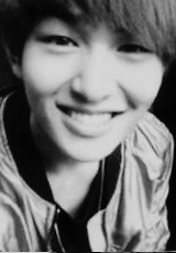 6 favorite pictures, selca edition, 3/5 ⇢ Onew adult photos