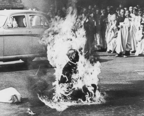 politics-war:Saigon, South Vietnam, 11 June 1963. Buddhist monk Thich Quang Duc sets himself ablaze 