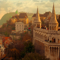 theworldwelivein:  Tourist paradise |  Varhegy, Budapest, Budapest, Hungary© ildikoneer 