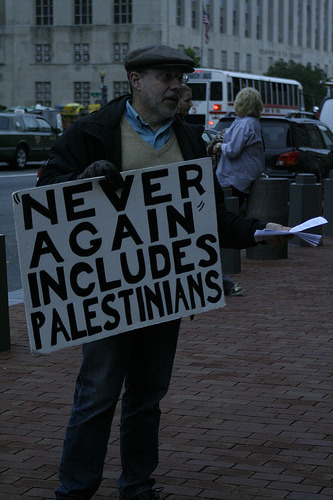 silly-nanners:He was standing outside of the Holocaust Museum.