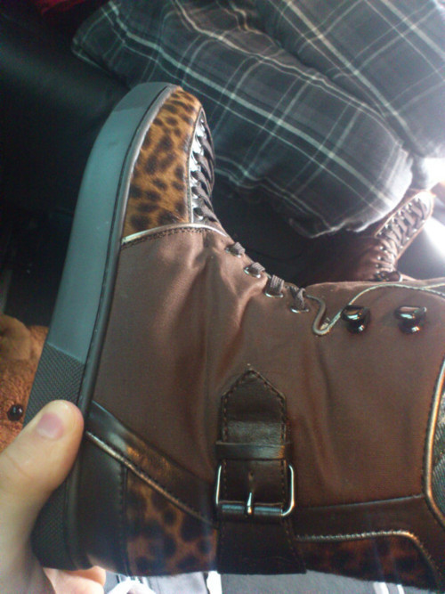 Reblog if you know who wears these shoes: