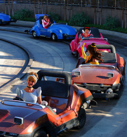 heartdisney:  i want to drive with the princesses