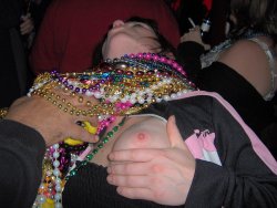 mardi gras tittie