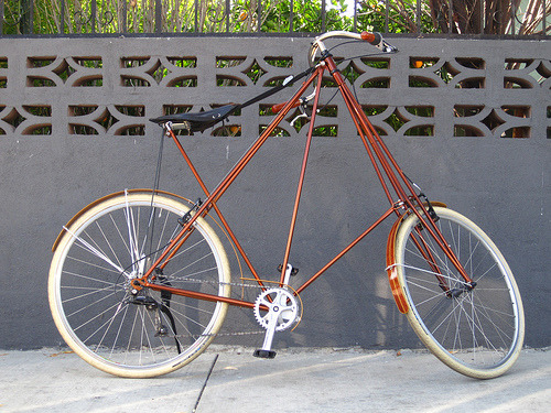 flyingpigeonla:  3rd ever Pedersen bike in the shop. It is an XL in bronze with matching inlaid wood