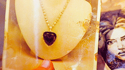 cosyprisons:  “It’s a diamond. Yes. 56 carats. It was once worn by Louis the Sixteenth. They call it Le Coeur de la Mer - The Heart of the Ocean.” 